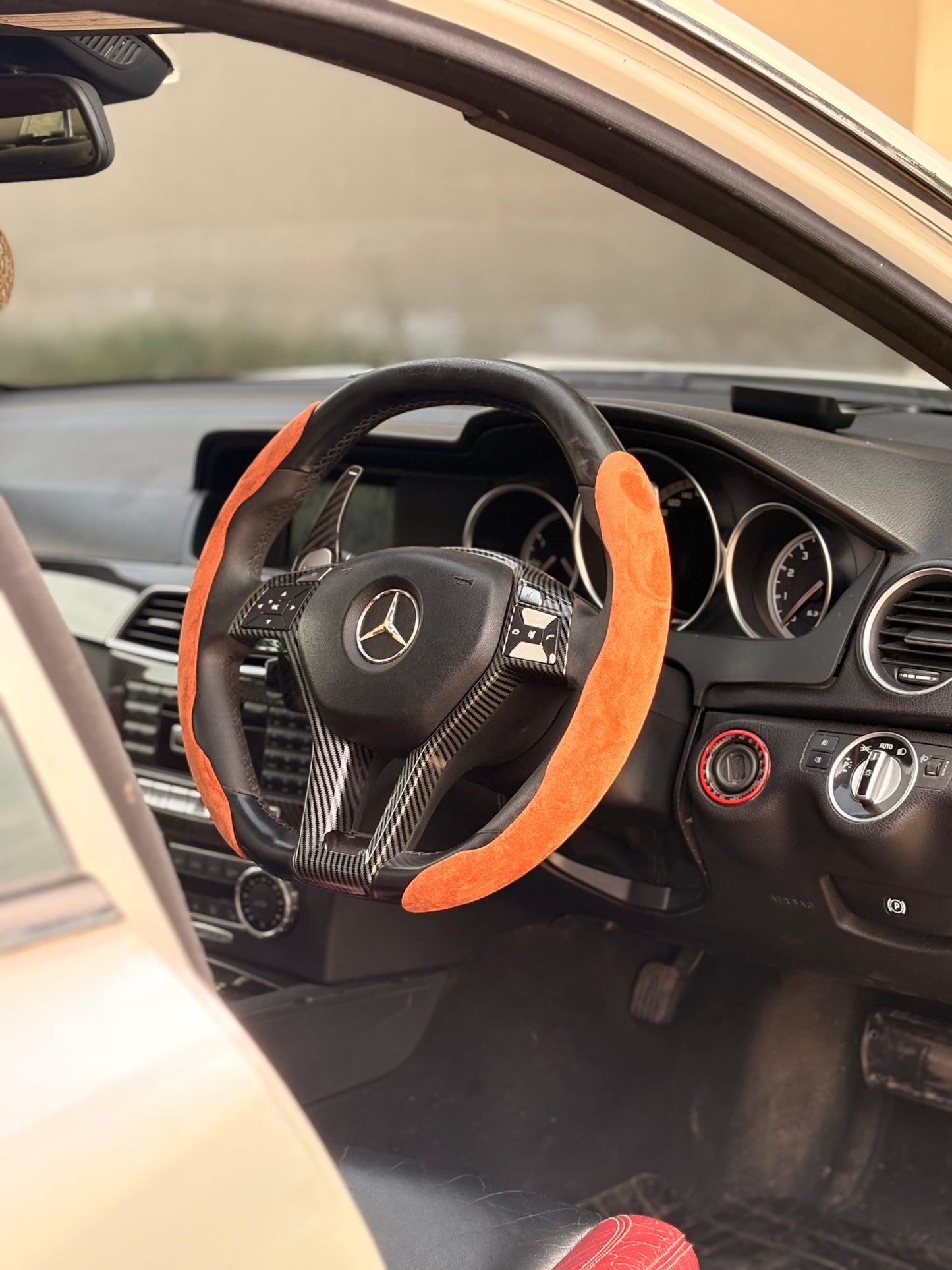 Universal Alcantara Carbon Fiber Steering Wheel Cover – Anti-Skid Booster Grip for Cars